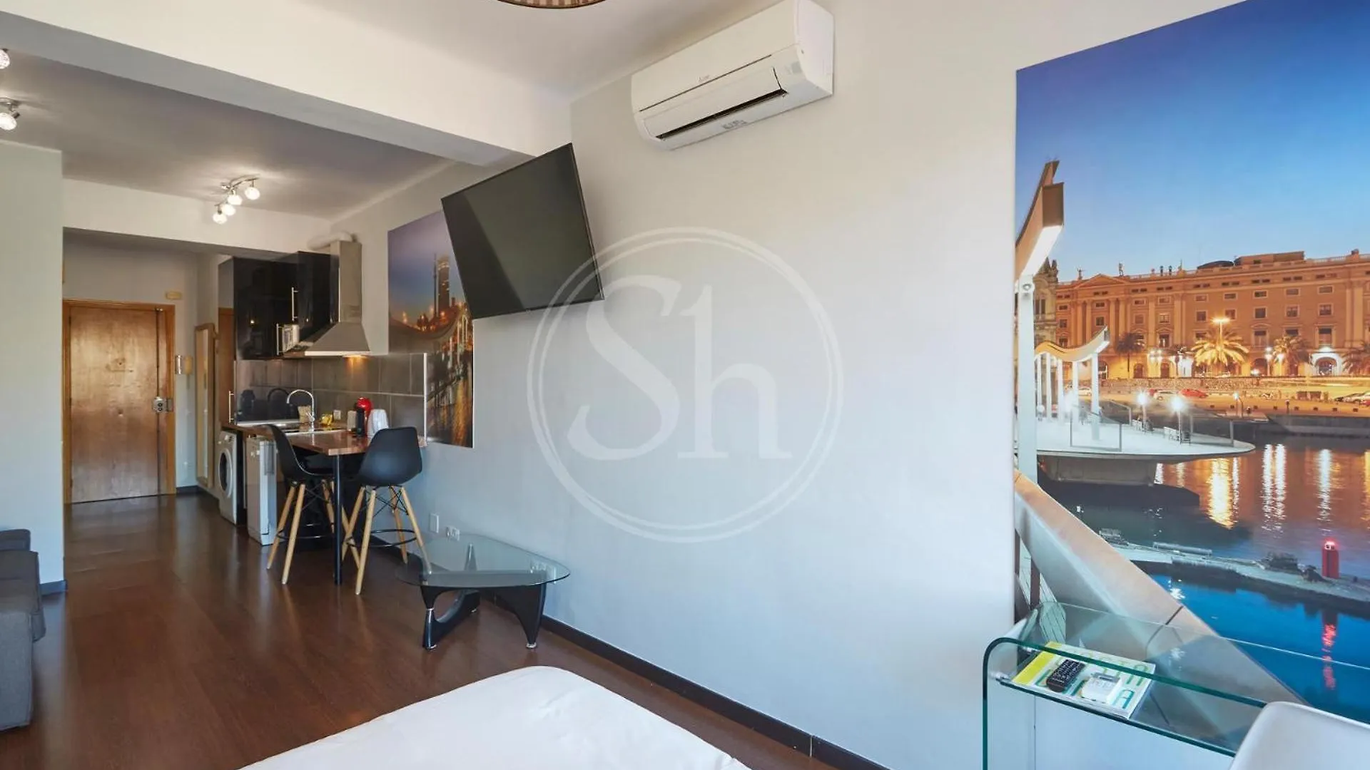 Moderno Estudio En Eixample Barcellona Spagna