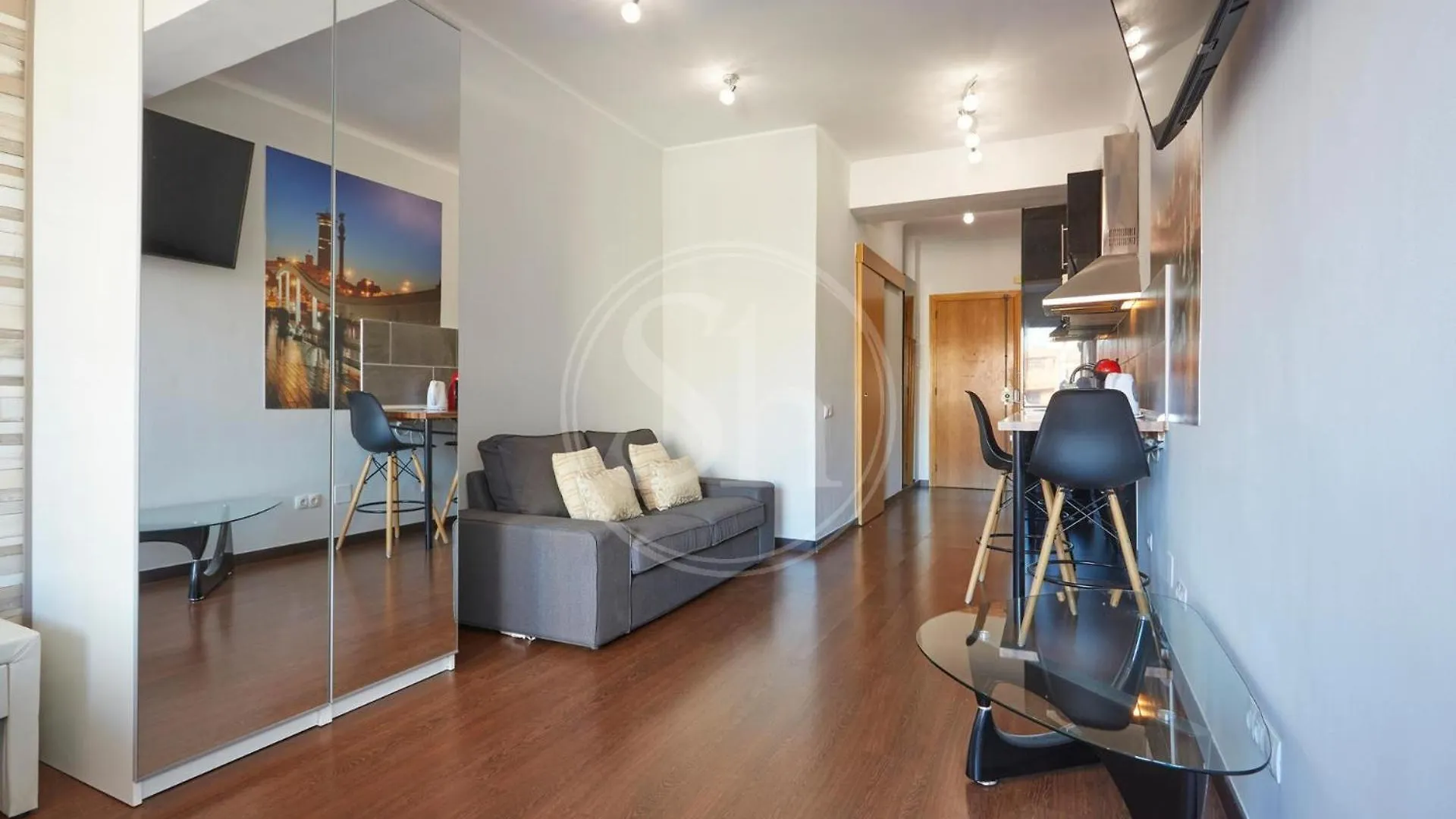 Moderno Estudio En Eixample Barcellona 0*,  Spagna